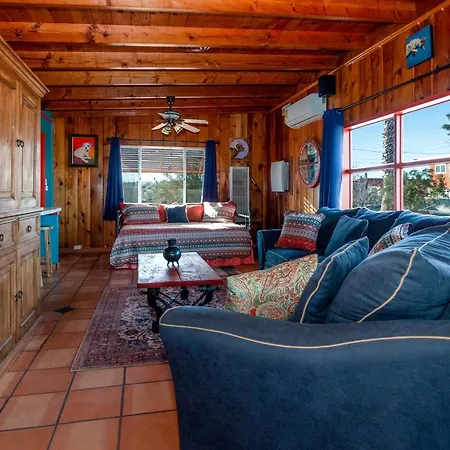 Chuck'S Cabin In A Joshua Tree Community Twentynine Palms Exterior photo